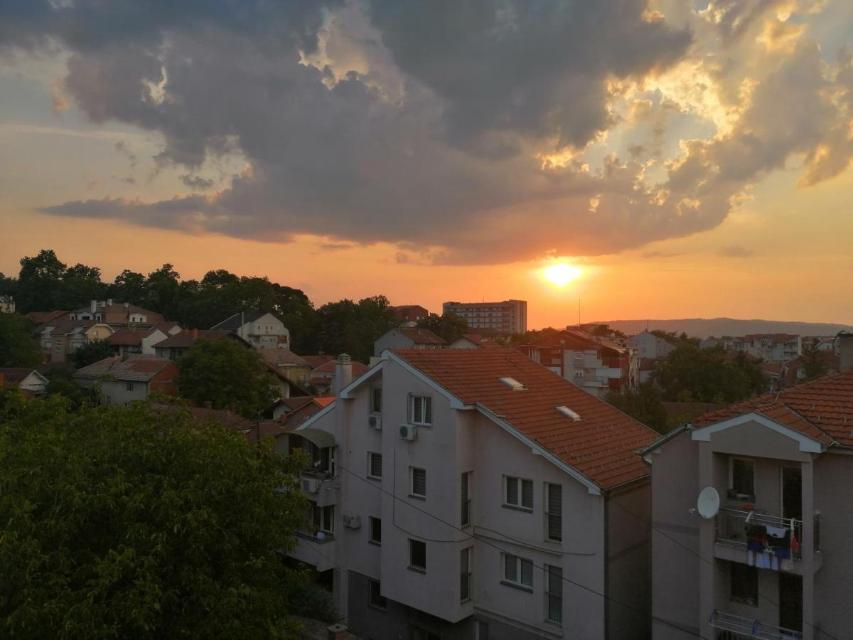 Ferienwohnung Apartman Mia Centar Kruševac Exterior foto