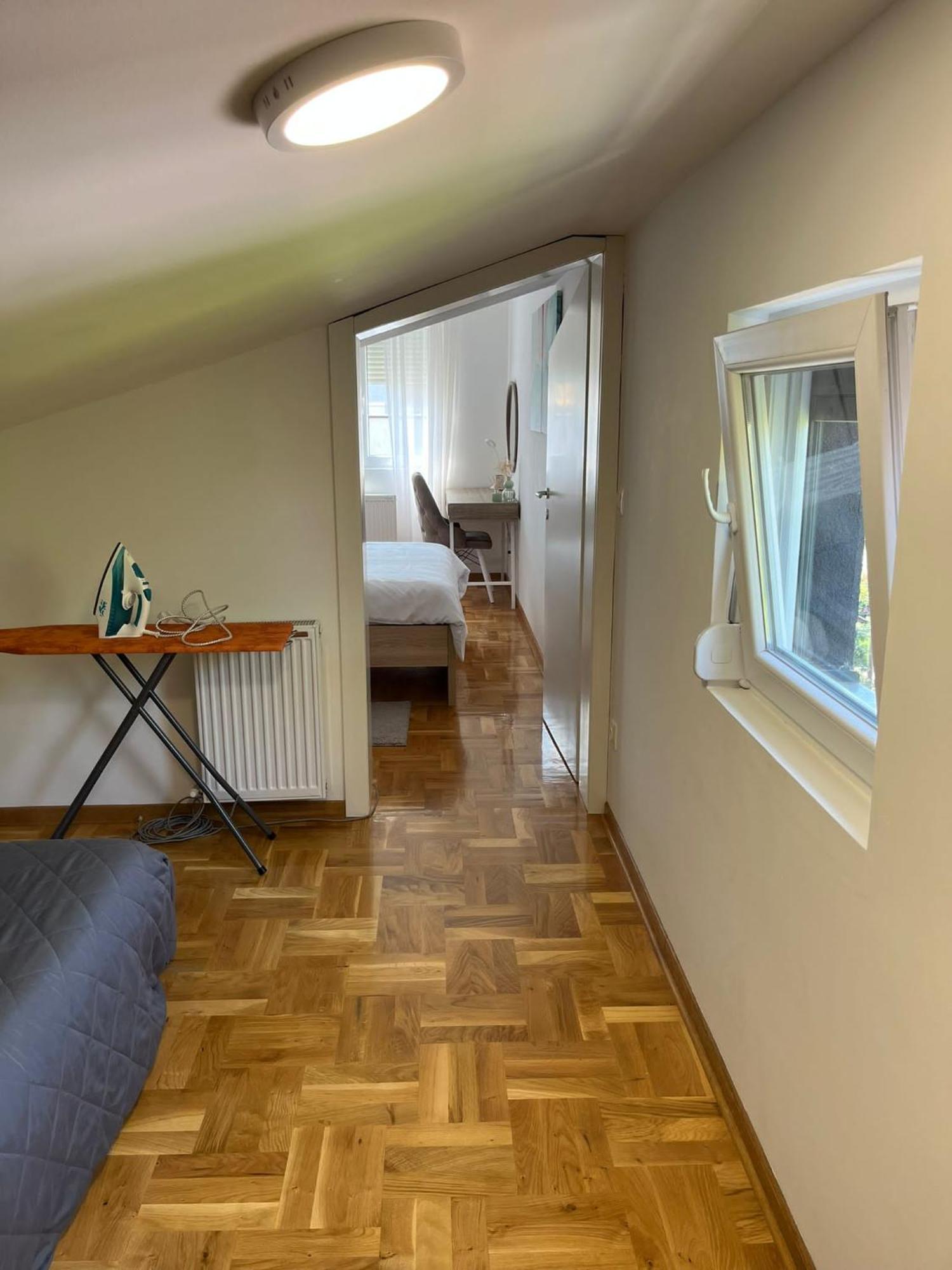 Ferienwohnung Apartman Mia Centar Kruševac Exterior foto